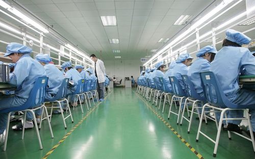 為何我國工廠紛紛搬往越南？世界工廠要開始轉(zhuǎn)移了嗎？這3點(diǎn)講透照明電器及配件的產(chǎn)業(yè)遷移